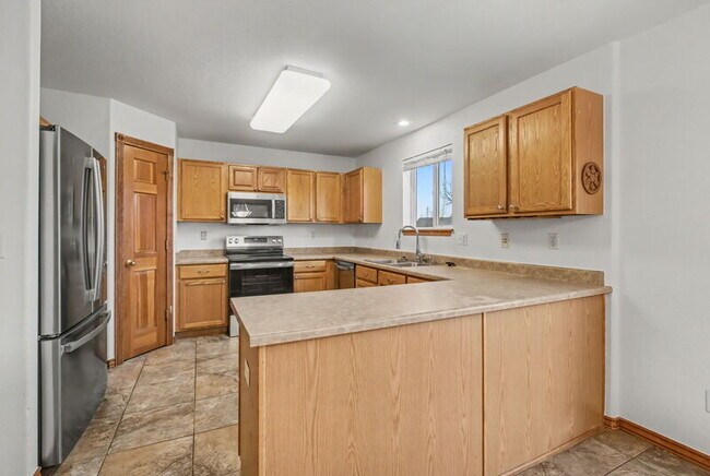 Foto del edificio - 4528 W 63rd Dr