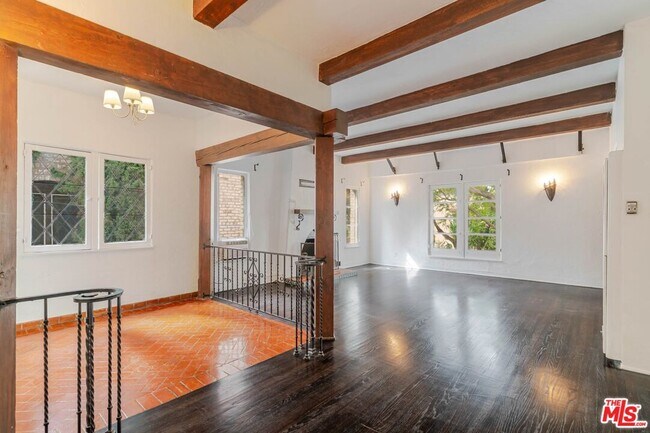 Foto del edificio - 1132 N Vista St