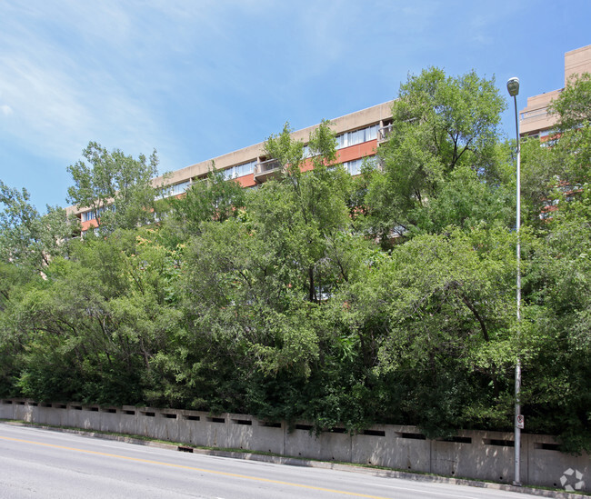 Building Photo - Santa Fe Condominiums