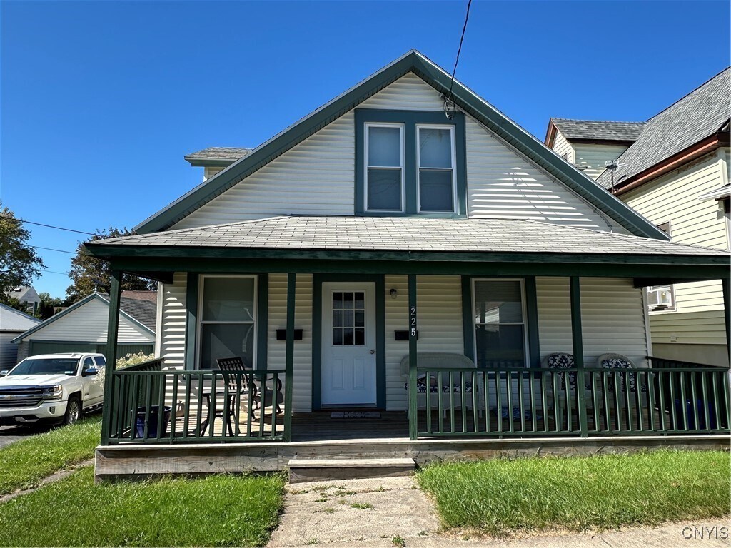 Primary Photo - 225 Marlborough Rd