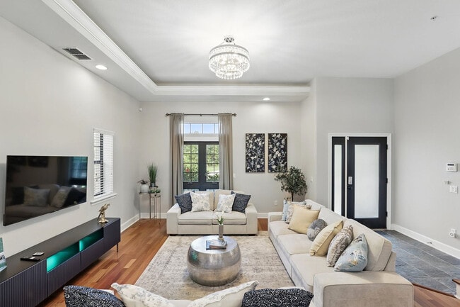 Building Photo - 14545 Damai Ln