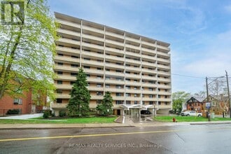Building Photo - 223-223 Jackson St W