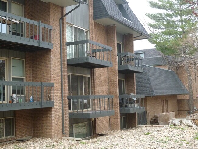 Foto del edificio - 1065 University Ave