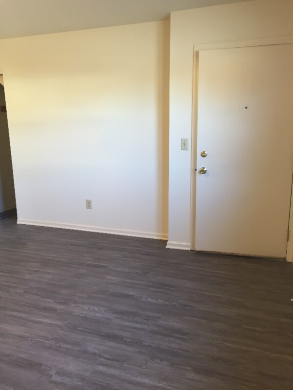 Building Photo - 3736 Carman Rd