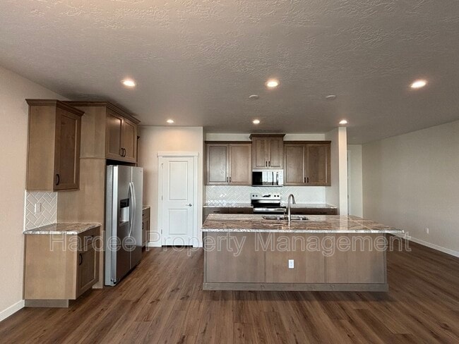 Building Photo - 1878 W Blue Lightning St