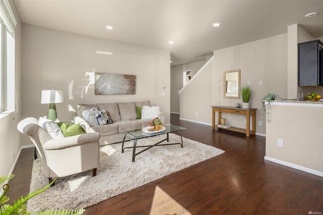 Foto del edificio - 3404 Hera St NE