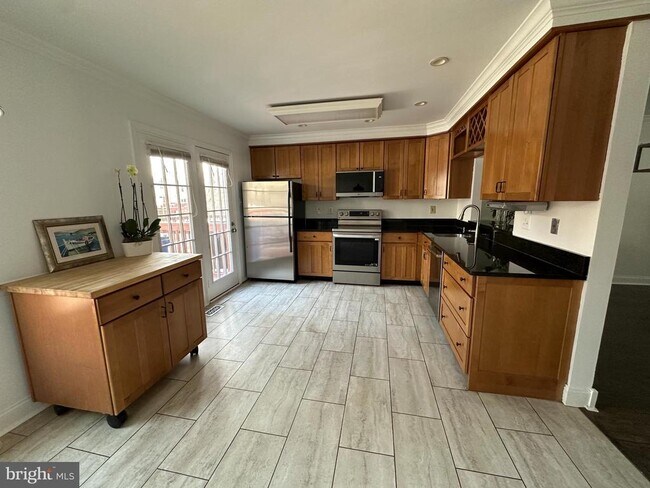 Foto del edificio - 4713 Columbia Rd