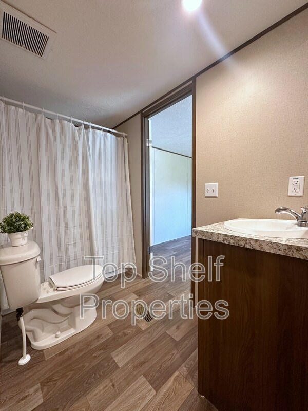 Foto del edificio - 74 Dilly Branch Rd