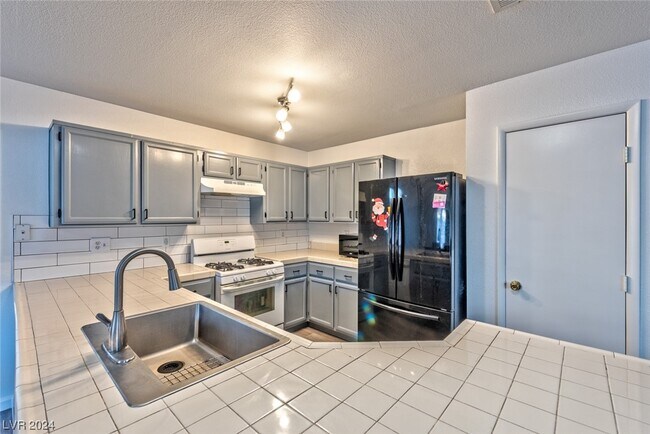 Building Photo - 2736 Wentworth Cir