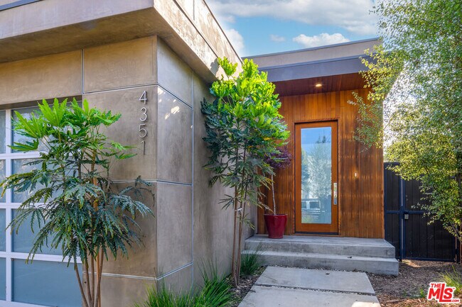 Building Photo - 4351 McConnell Blvd