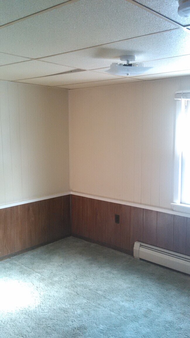 29 Summer St Unit 4, Skowhegan, ME 04976 29 Summer St Skowhegan, ME