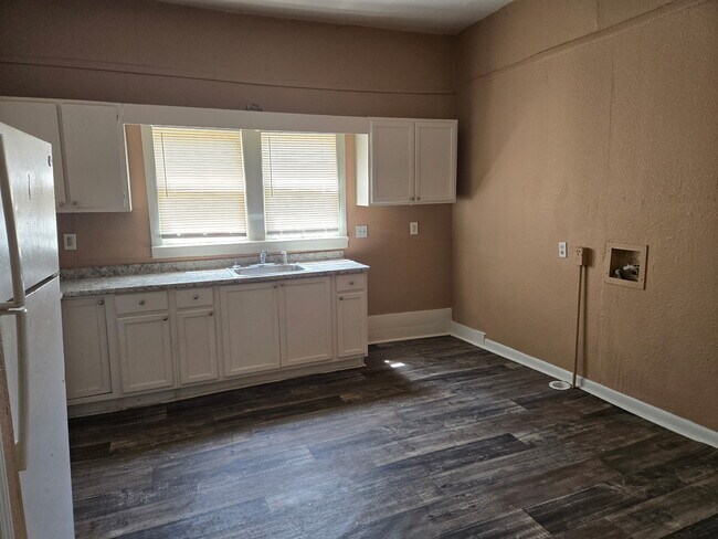 Foto del edificio - 1512 Chandler St