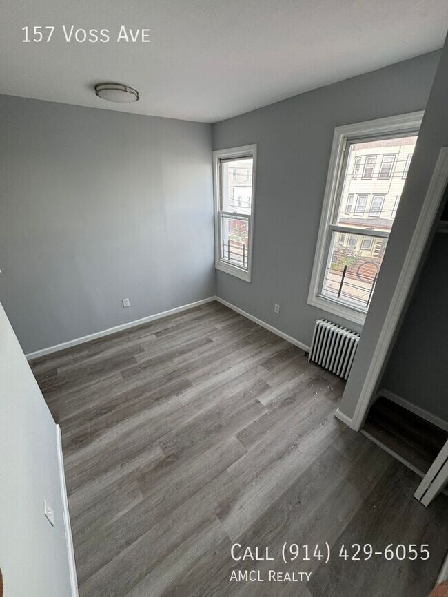 Building Photo - 157 Voss Ave