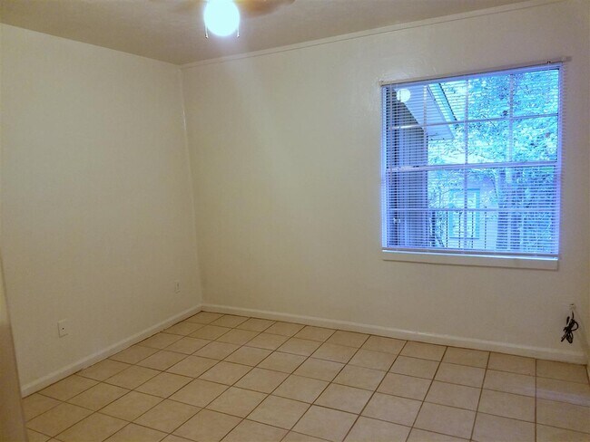 Foto del edificio - 740 E Brevard St