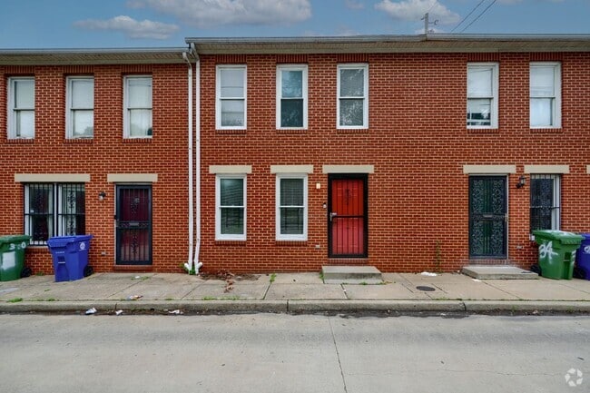 Building Photo - 32 N Spring St
