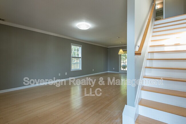 Building Photo - 2696 Silver Hill Terrace SE