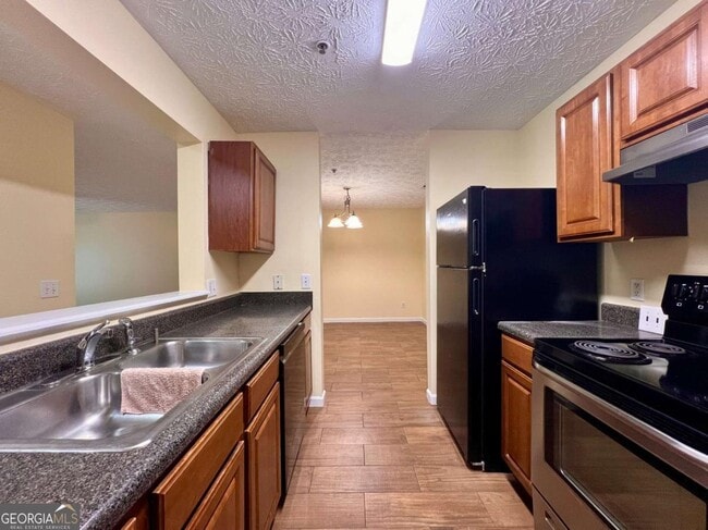 Foto del edificio - 14103 Fairington Ridge Cir