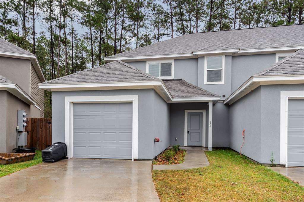 Primary Photo - 128 Artesian Way