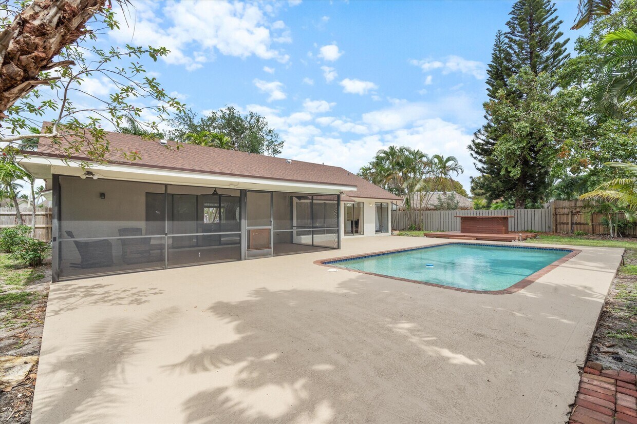 Foto principal - 1394 Gallinule Cir