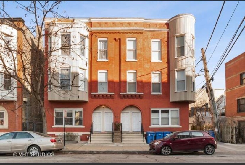 Primary Photo - 711 N Hoyne Ave