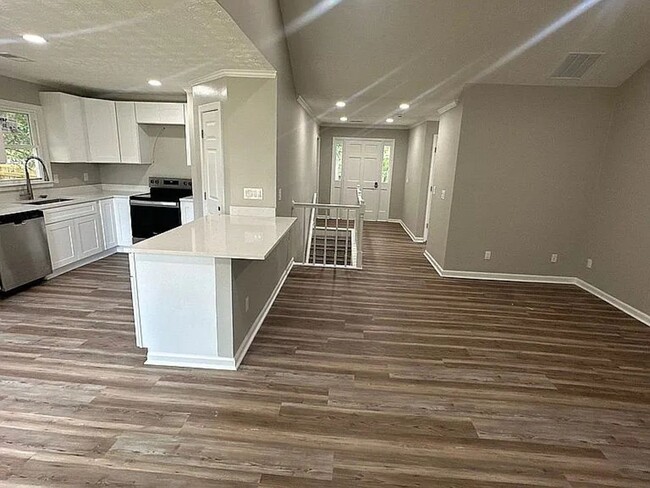 Building Photo - 4010 Milford Trail