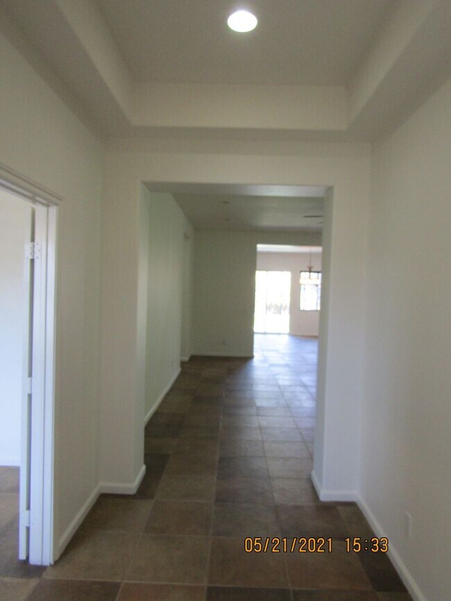 Foto del edificio - Centrally Located Single Story Home in Traditions