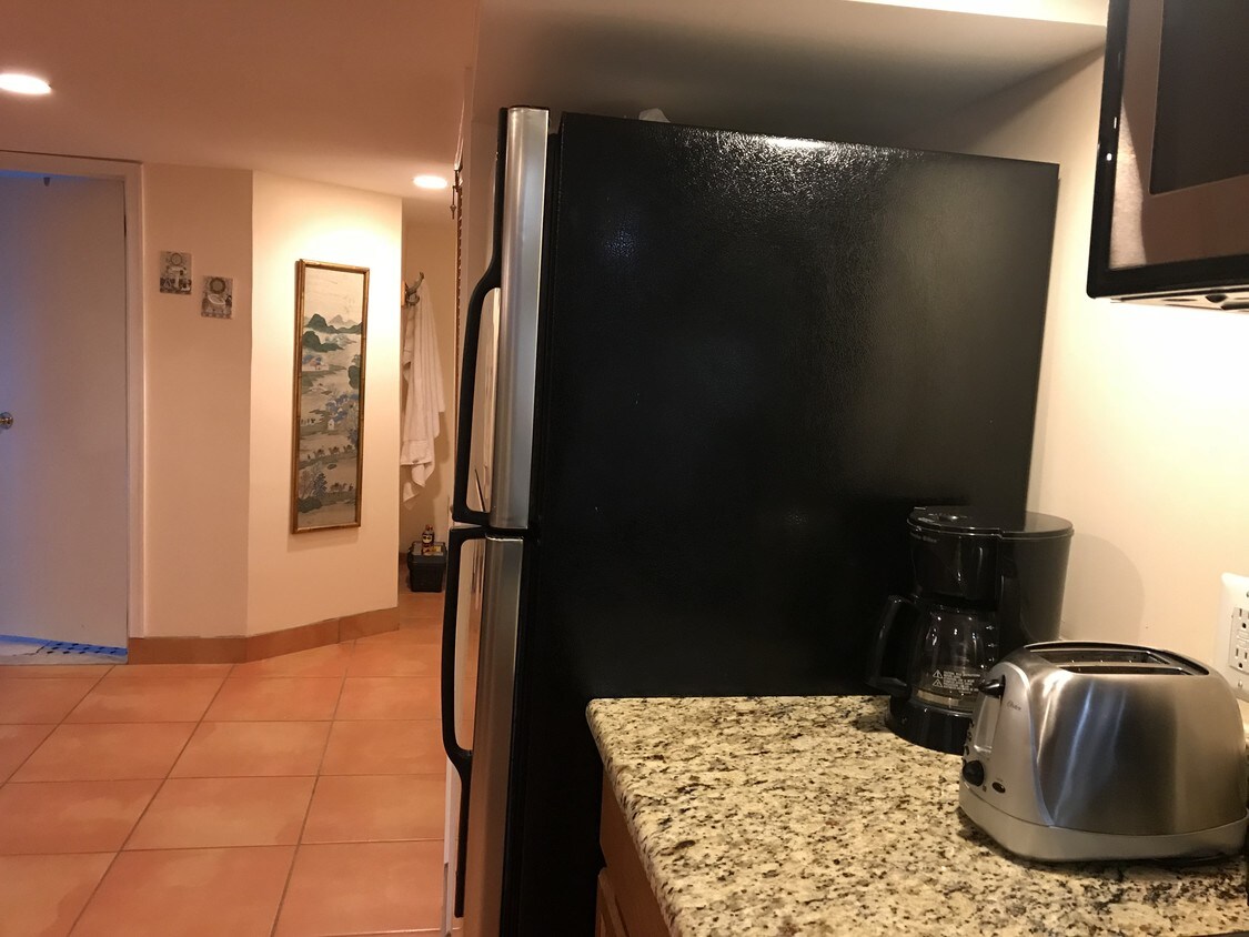 Granite Kitchen Counters, Ice Maker In Fridge - 6214 Lee Hwy