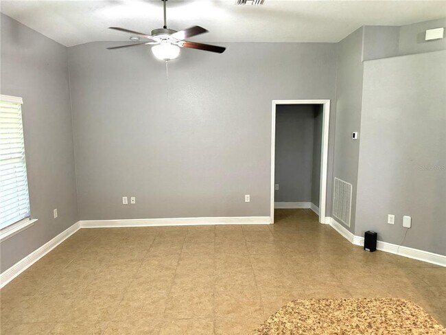Foto del edificio - 15335 Ancel Cir