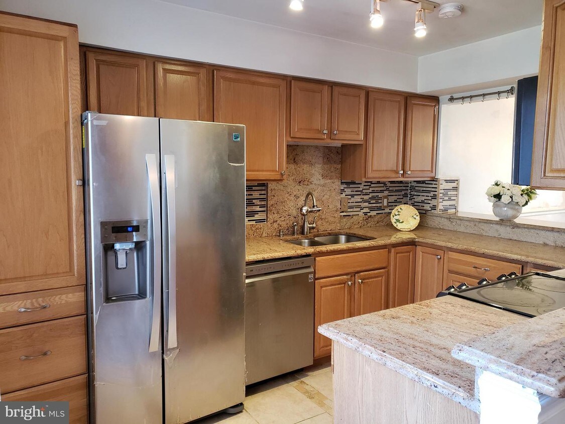 Foto principal - 7716 Marshall Heights Ct