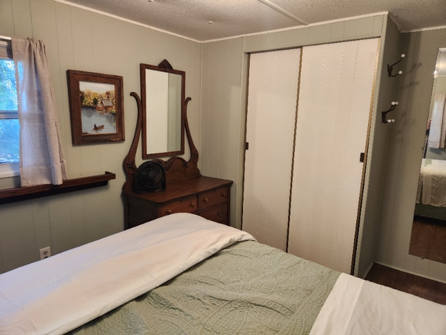 Foto del edificio - 420 49th St E