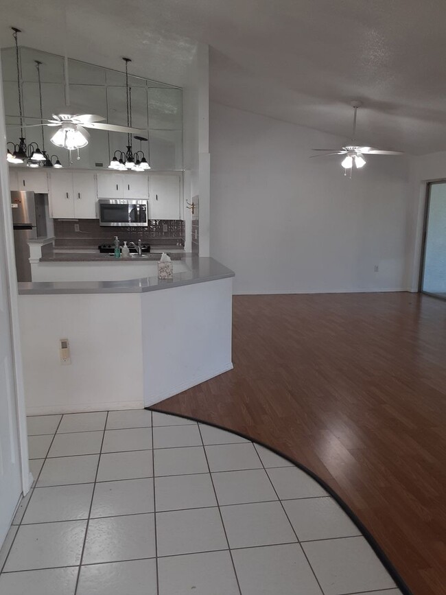 Building Photo - Beautiful Villa in Heather Walk