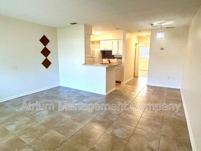 Foto del edificio - 621 Lakeview St