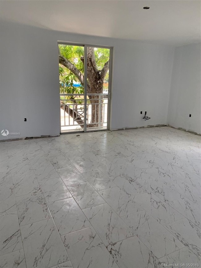 Foto del edificio - 3870 Grand Ave