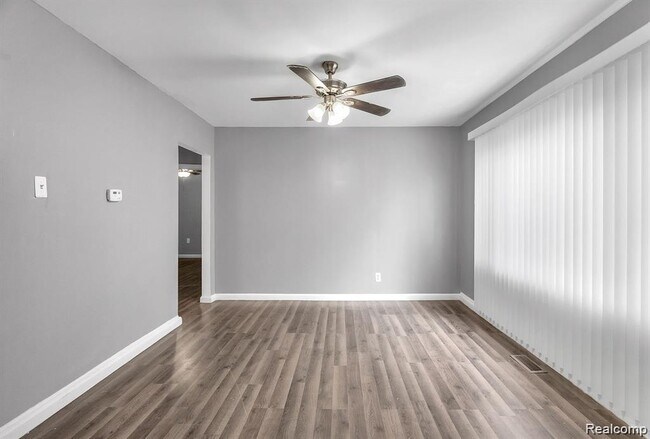 Foto del edificio - 15852 Washburn St