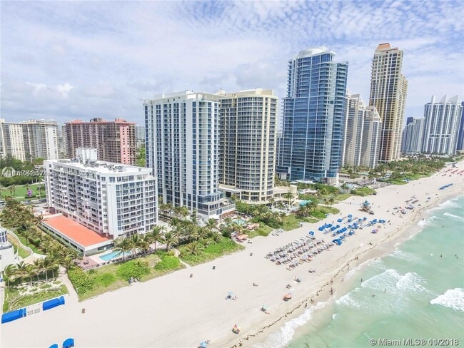 Building Photo - 17275 Collins Ave