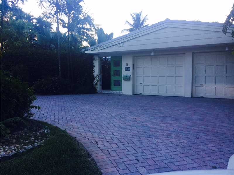 Building Photo - 174 Camden Dr