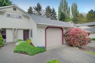 Building Photo - 10248 NE 138th Pl