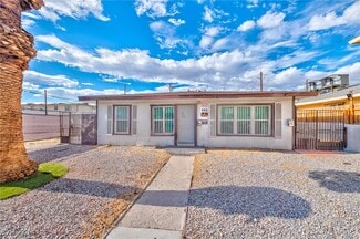 Building Photo - 130 W Chicago Ave