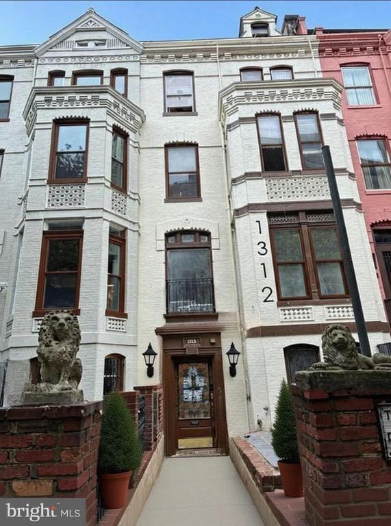 Building Photo - 1312 19th St NW