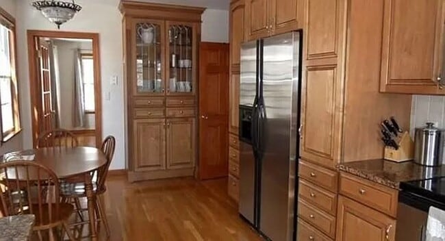 Building Photo - BROOKLINE SINGLE FAM IN WASH SQUARE AVAIL 8/1 ~ 5 BED/3.5 BATH