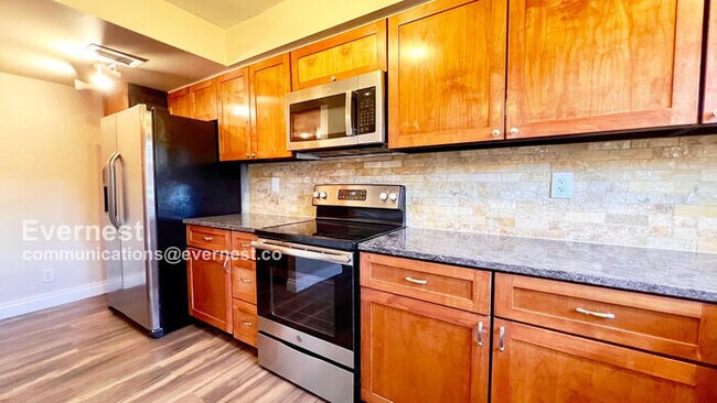 Building Photo - 1272 S Crystal Way