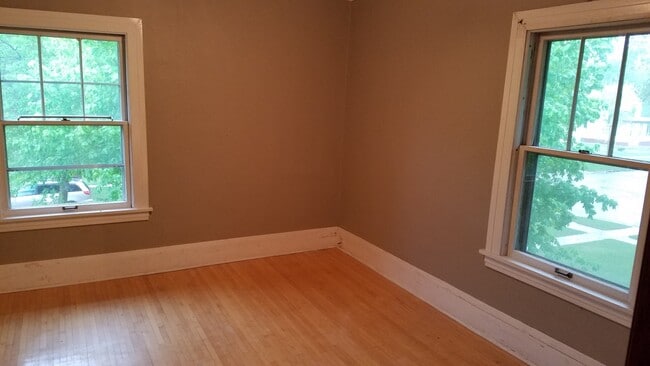 Foto del edificio - 405 12th St NW