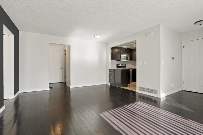 Foto del edificio - Stunning Renovated 1 bedroom in WillowRidge