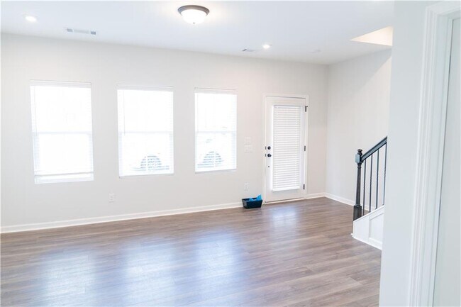 Foto del edificio - 2675 Whistler Wy NE