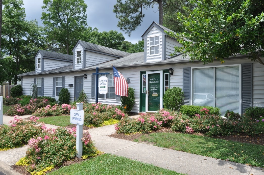 Primary Photo - 31 Willow Bend Ct