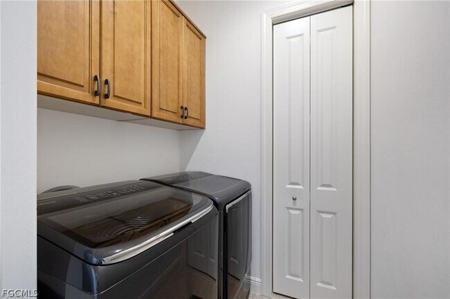 Building Photo - 5781 Cape Harbour Dr