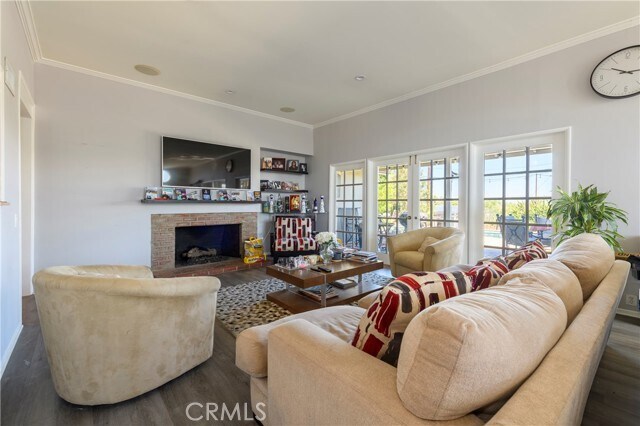 Foto del edificio - 3633 Willowcrest Ave