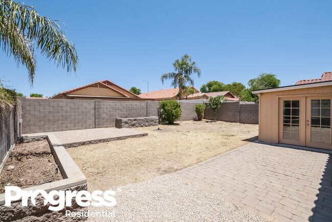 Foto del edificio - 10454 E Balsam Ave