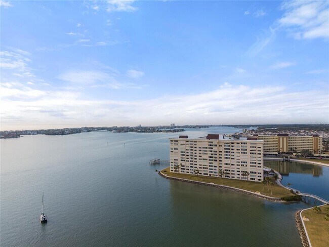 Foto del edificio - 4775 Cove Cir