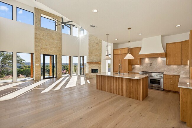 Foto del edificio - 110 Cat Canyon Rd